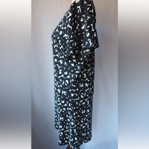 Garnet Hill silk/cotton lightweight knee length dress! Abstract print! Size Med - Picture 11 of 15